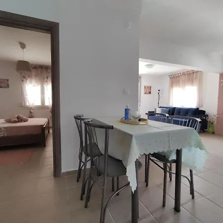 Seaside Apartments Nea Iraklia Exterior foto